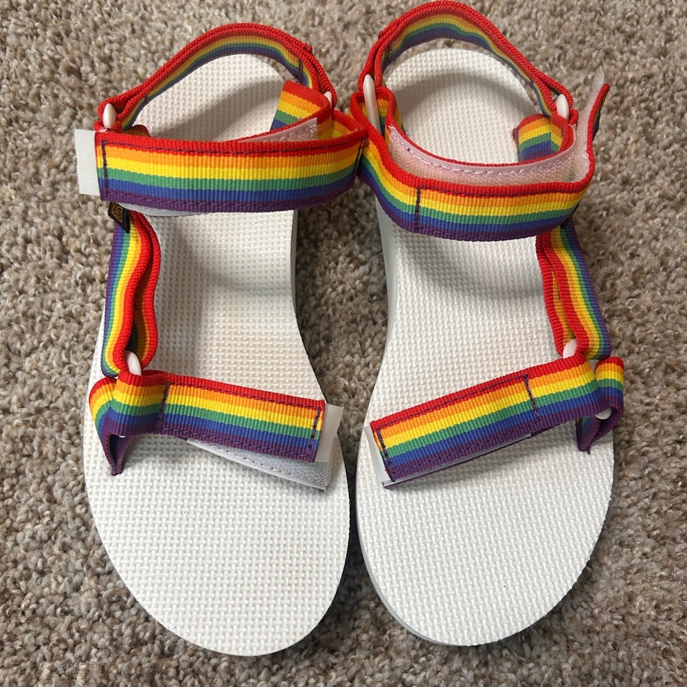 TEVA white rainbow Pride strap sandals shoe size 7